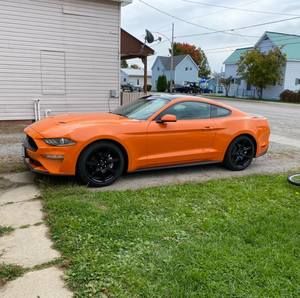 Meet your Posher, Melissa